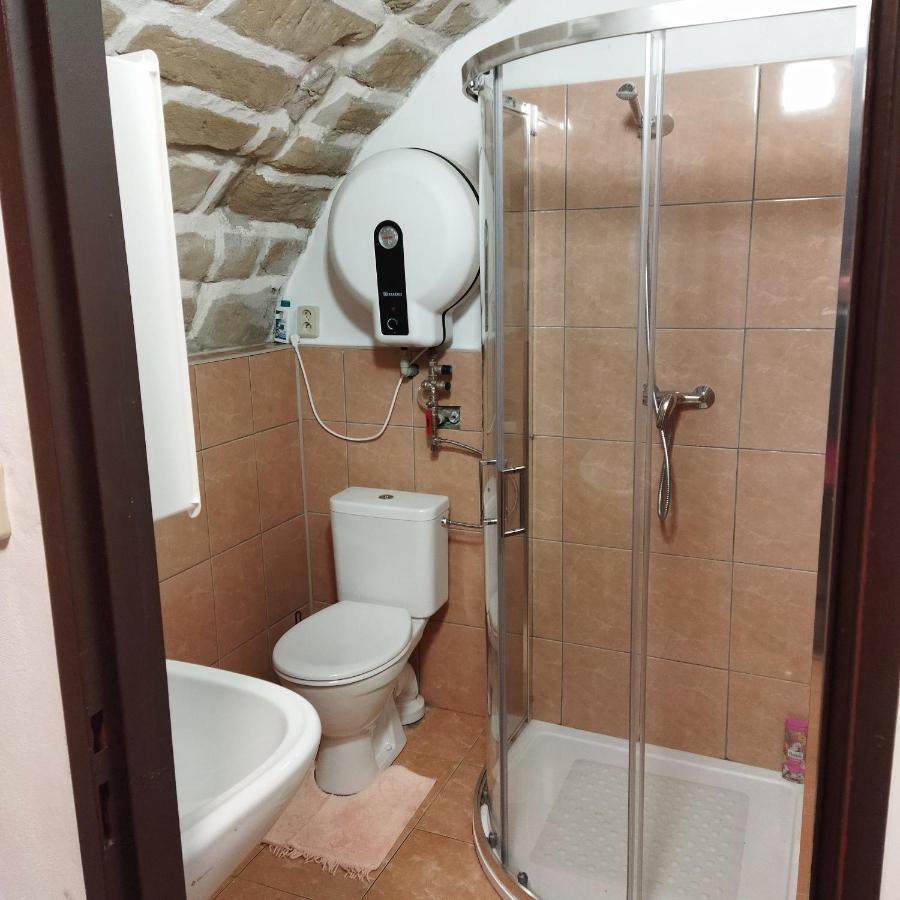 Apartman Roubenka Na Dobreni Appartement Mělník Buitenkant foto