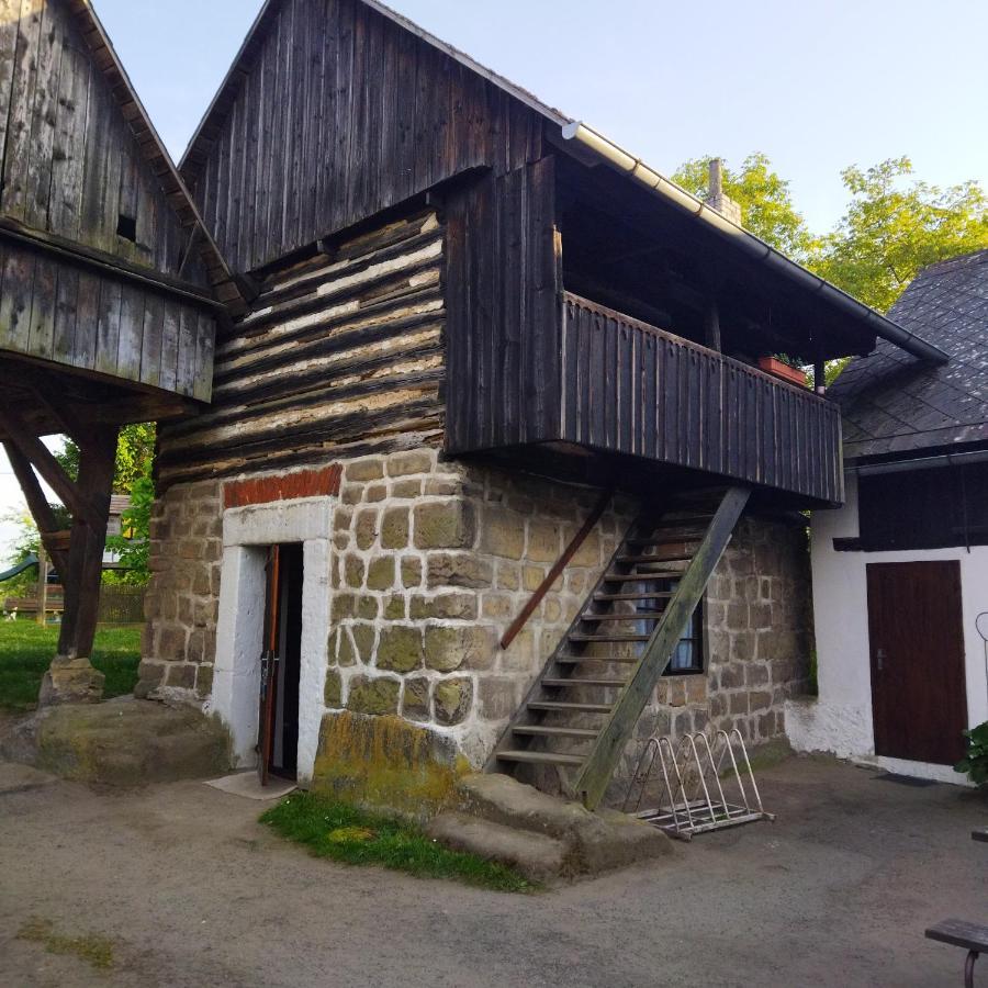 Apartman Roubenka Na Dobreni Appartement Mělník Buitenkant foto